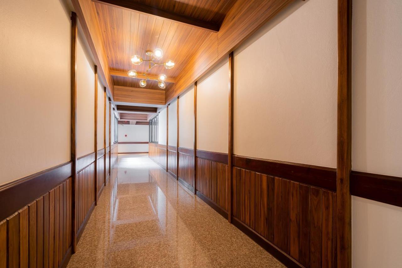 True Siam Phayathai Hotel Бангкок Экстерьер фото